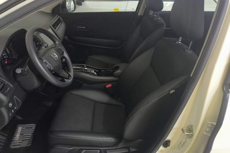Used Honda Vezel 2020 1.5L CVT Pioneer Edition Left Front Seat