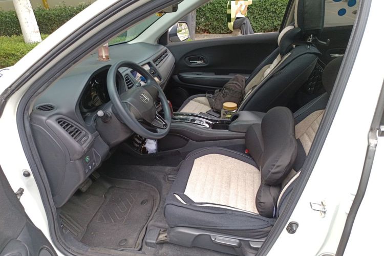 Used Honda Vezel 2020 1.5L CVT Elite Edition Left Front Seat