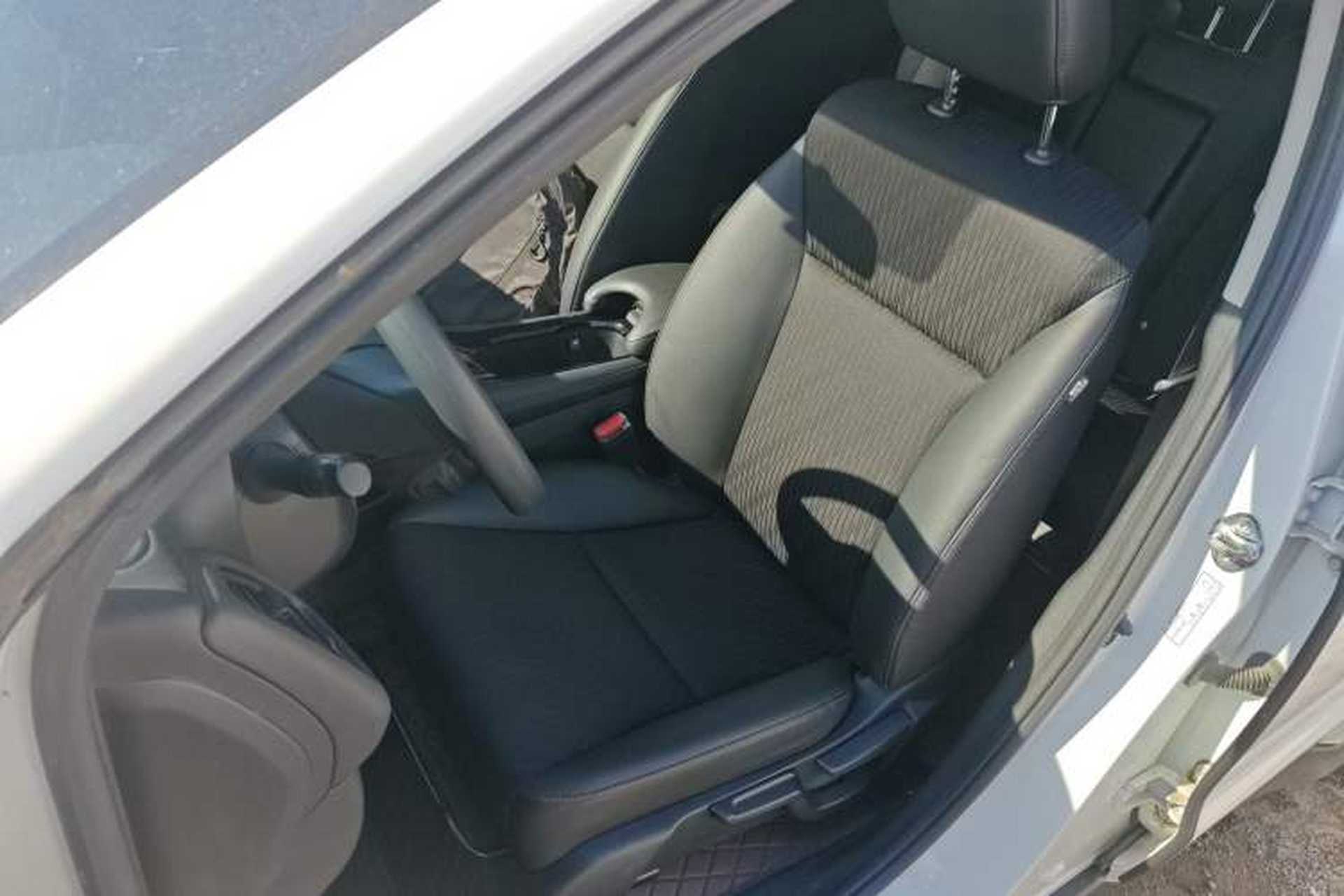 Used Honda Vezel 2020 1.5L CVT Pioneer Edition Left Front Seat