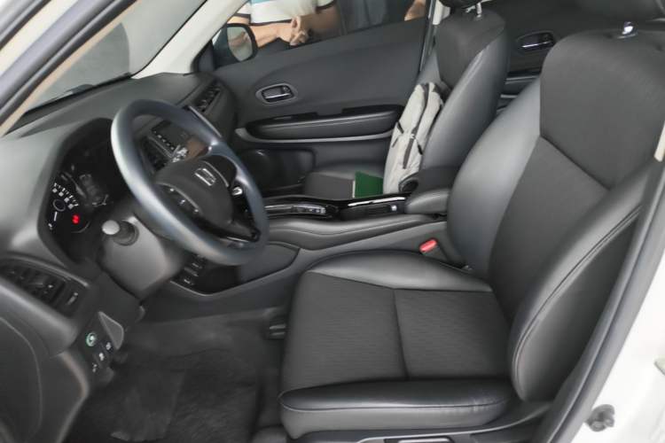 Used Honda Vezel 2020 1.5L CVT Pioneer Edition Left Front Seat