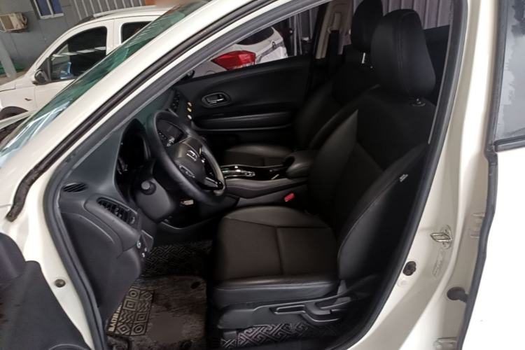 Used Honda Vezel 2020 1.5L CVT Luxury Edition Left Front Seat
