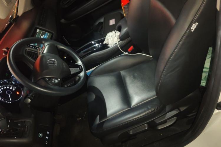 Used Honda Vezel 2020 1.5L CVT Pioneer Edition Left Front Seat
