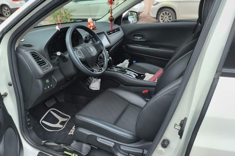 Used Honda Vezel 2020 1.5L CVT Luxury Edition Left Front Seat