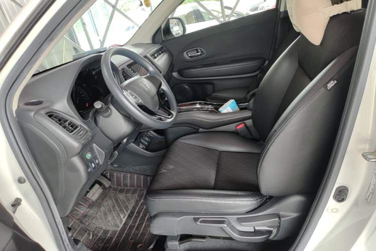 Used Honda Vezel 2020 1.5L CVT Pioneer Edition Left Front Seat