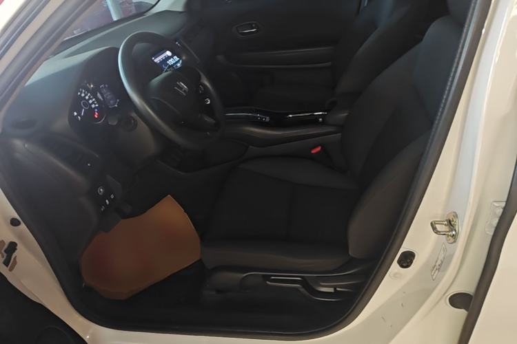 Used Honda Vezel 2020 1.5L CVT Elite Edition Left Front Seat