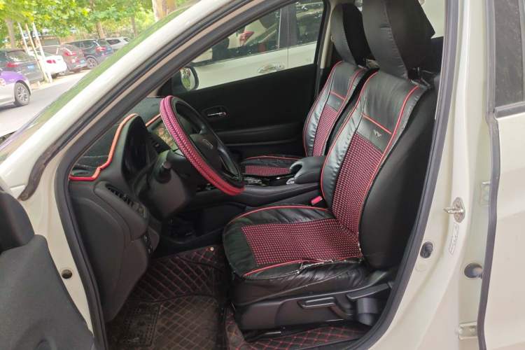 Used Honda Vezel 2020 1.5L CVT Elite Edition Left Front Seat