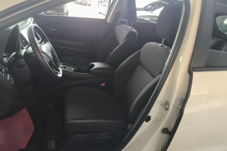 Used Honda Vezel 2020 1.5L CVT Elite Edition Left Front Seat