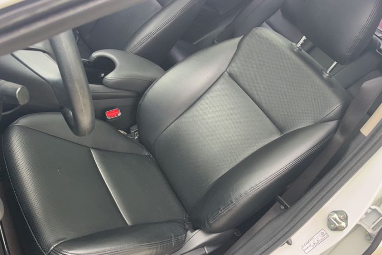 Used Honda Vezel 2020 1.5L CVT Elite Edition Left Front Seat
