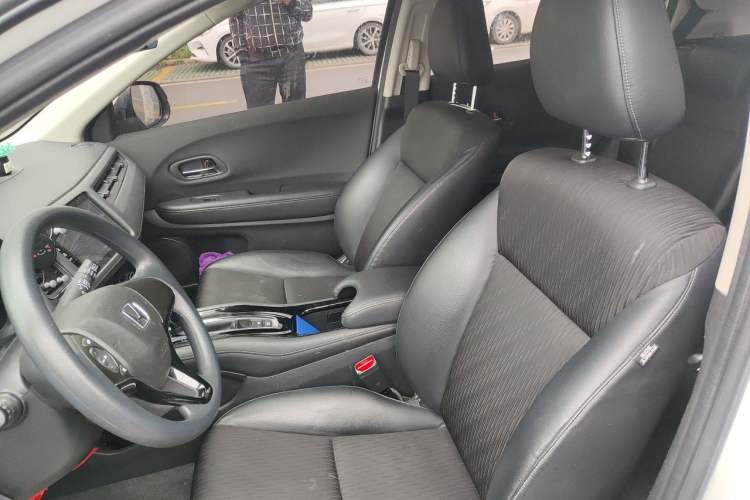Used Honda Vezel 2020 1.5L CVT Pioneer Edition Left Front Seat