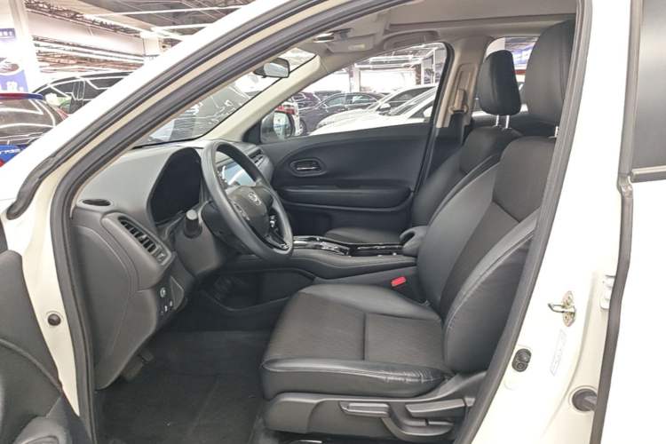 Used Honda Vezel 2020 1.5L CVT Luxury Edition Left Front Seat
