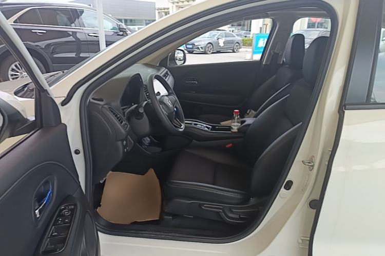 Used Honda Vezel 2020 1.5L CVT Luxury Edition Left Front Seat