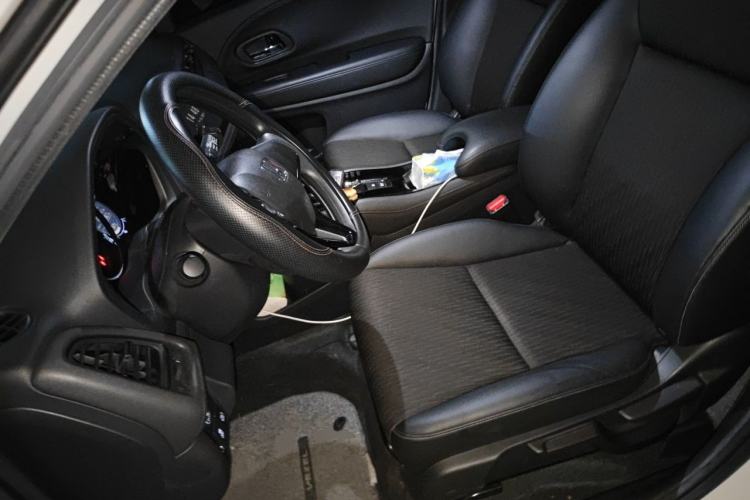 Used Honda Vezel 2020 1.5L CVT Luxury Edition Left Front Seat