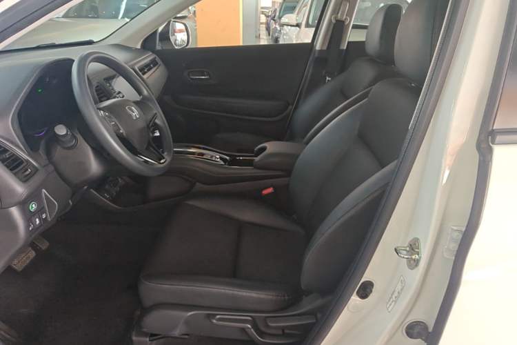 Used Honda Vezel 2020 1.5L CVT Pioneer Edition Left Front Seat
