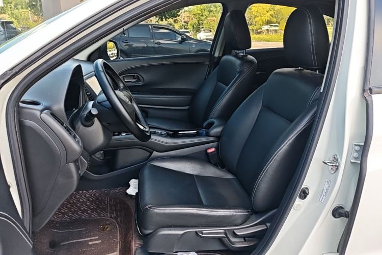 Used Honda Vezel 2020 1.5L CVT Elite Edition Left Front Seat