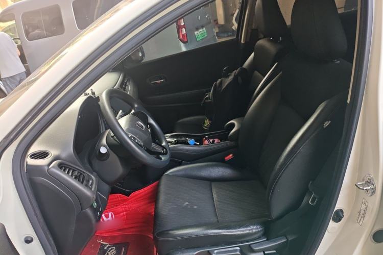 Used Honda Vezel 2020 1.5L CVT Pioneer Edition Left Front Seat