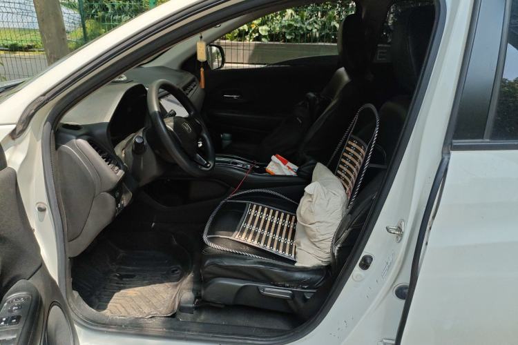 Used Honda Vezel 2020 1.5L CVT Elite Edition Left Front Seat