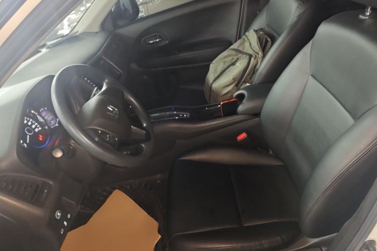 Used Honda Vezel 2020 1.5L CVT Pioneer Edition Left Front Seat