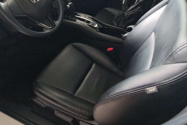 Used Honda Vezel 2020 1.5L CVT Elite Edition Left Front Seat