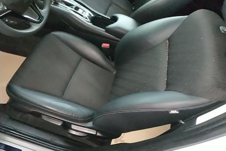 Used Honda Vezel 2020 1.5L CVT Pioneer Edition Left Front Seat