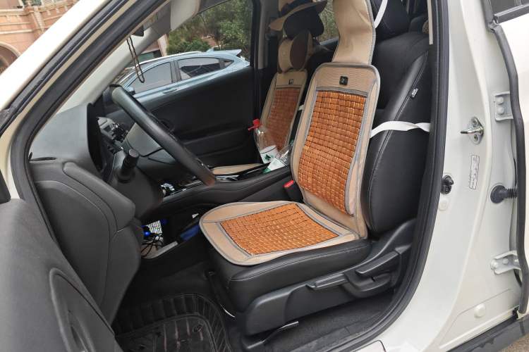 Used Honda Vezel 2020 1.5L CVT Luxury Edition Left Front Seat