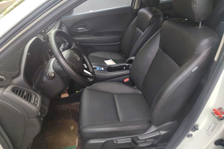 Used Honda Vezel 2020 1.5L CVT Elite Edition Left Front Seat