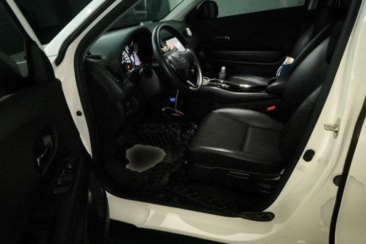 Used Honda Vezel 2020 1.5L CVT Pioneer Edition Left Front Seat