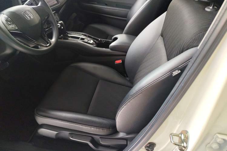 Used Honda Vezel 2020 1.5L CVT Pioneer Edition Left Front Seat