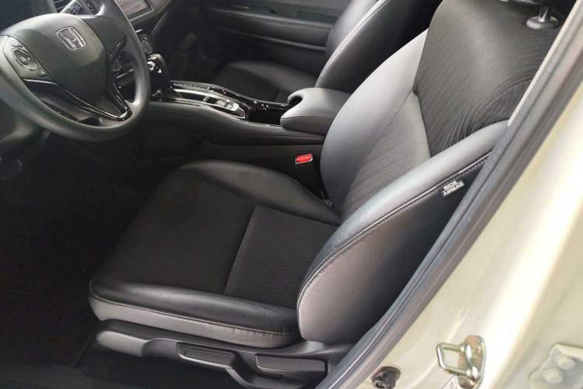 Used Honda Vezel 2020 1.5L CVT Pioneer Edition Left Front Seat