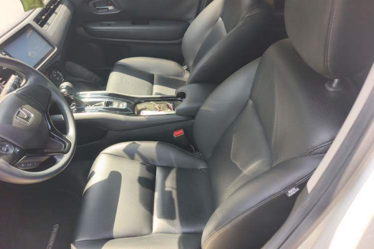 Used Honda Vezel 2020 1.5L CVT Pioneer Edition Left Front Seat