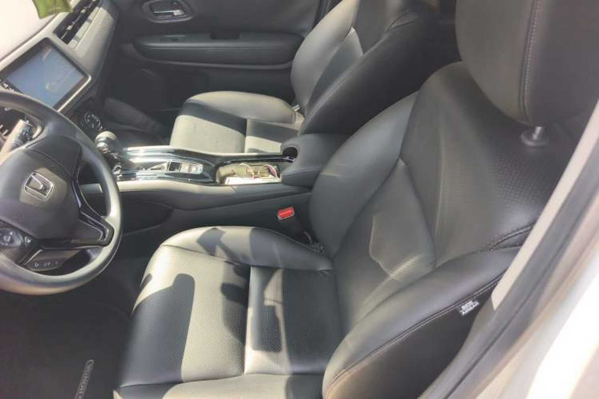 Used Honda Vezel 2020 1.5L CVT Pioneer Edition Left Front Seat
