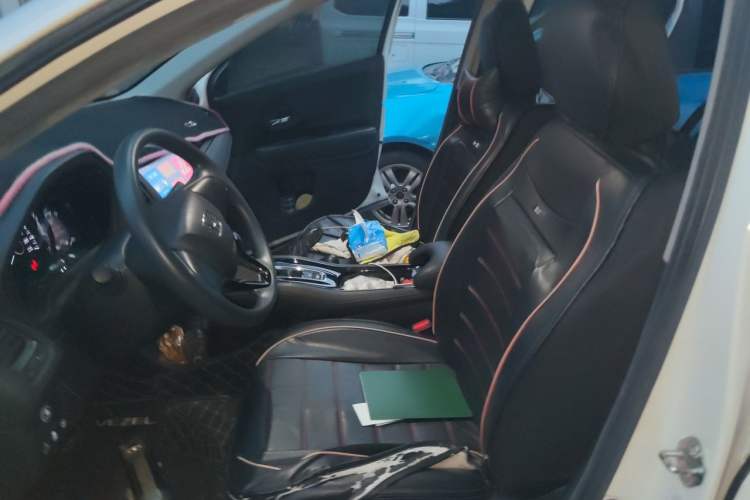 Used Honda Vezel 2020 1.5L CVT Elite Edition Left Front Seat