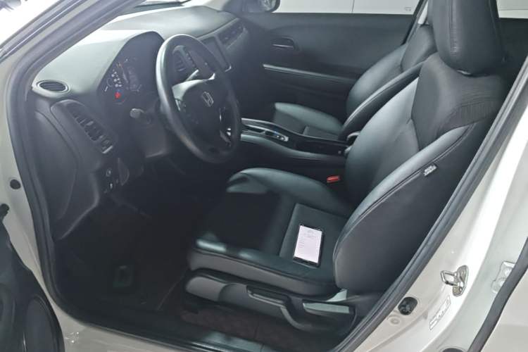 Used Honda Vezel 2020 1.5L CVT Pioneer Edition Left Front Seat