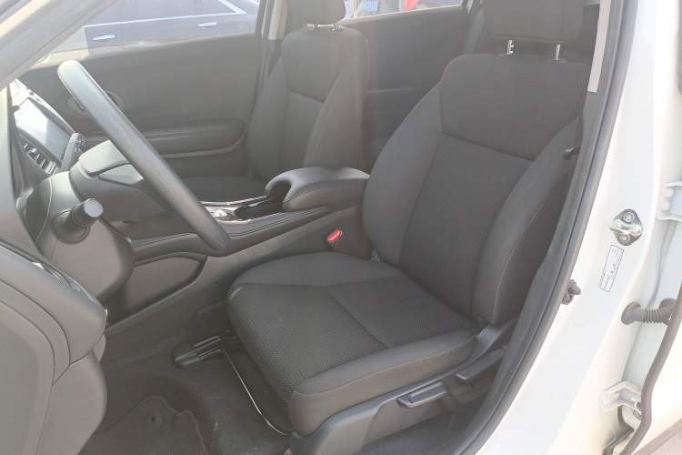 Used Honda Vezel 2020 1.5L CVT Elite Edition Left Front Seat