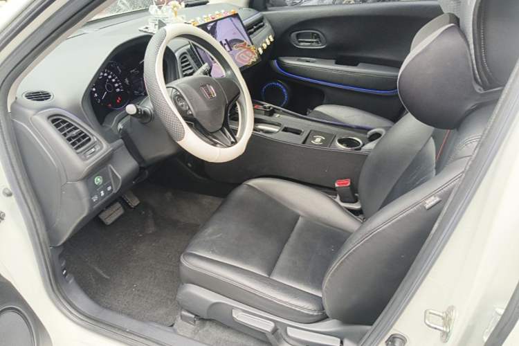 Used Honda Vezel 2020 1.5L CVT Pioneer Edition Left Front Seat
