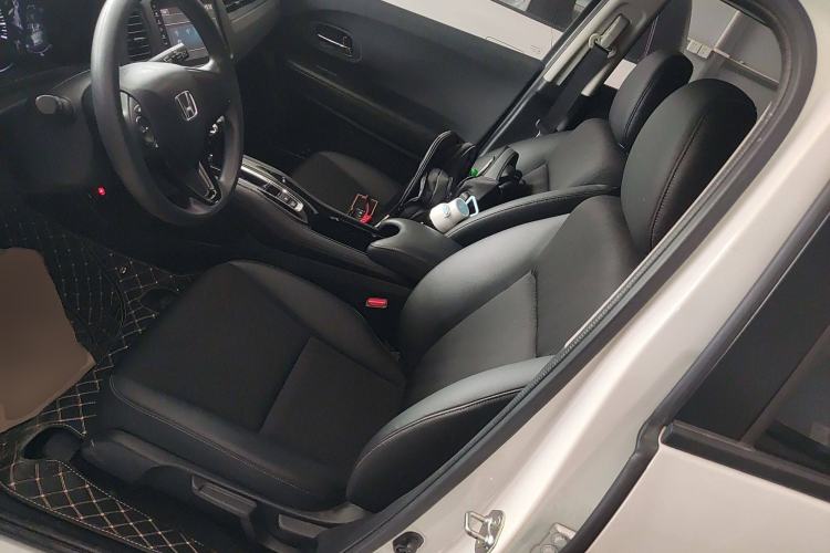 Used Honda Vezel 2020 1.5L CVT Pioneer Edition Left Front Seat