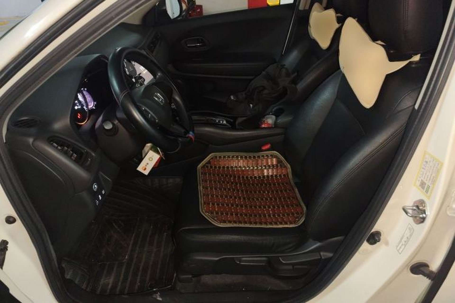 Used Honda Vezel 2020 220 TURBO CVT Elite Edition Left Front Seat