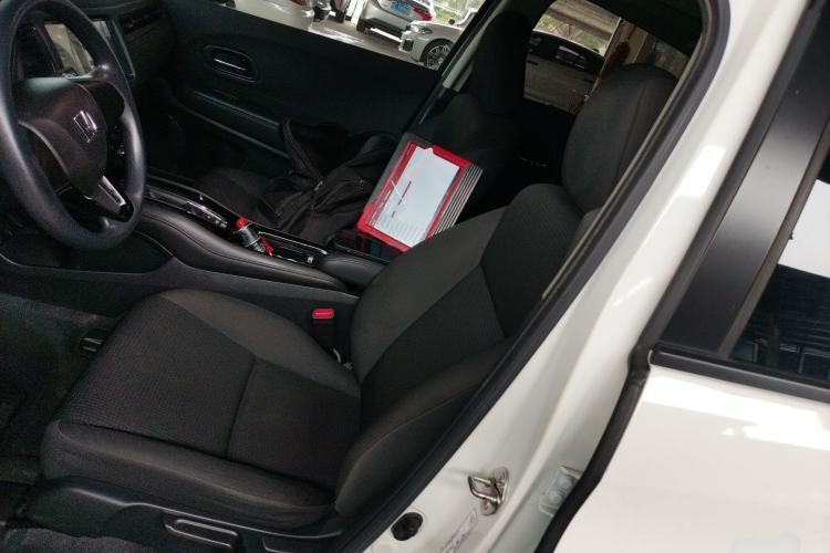 Used Honda Vezel 2020 1.5L CVT Elite Edition Left Front Seat