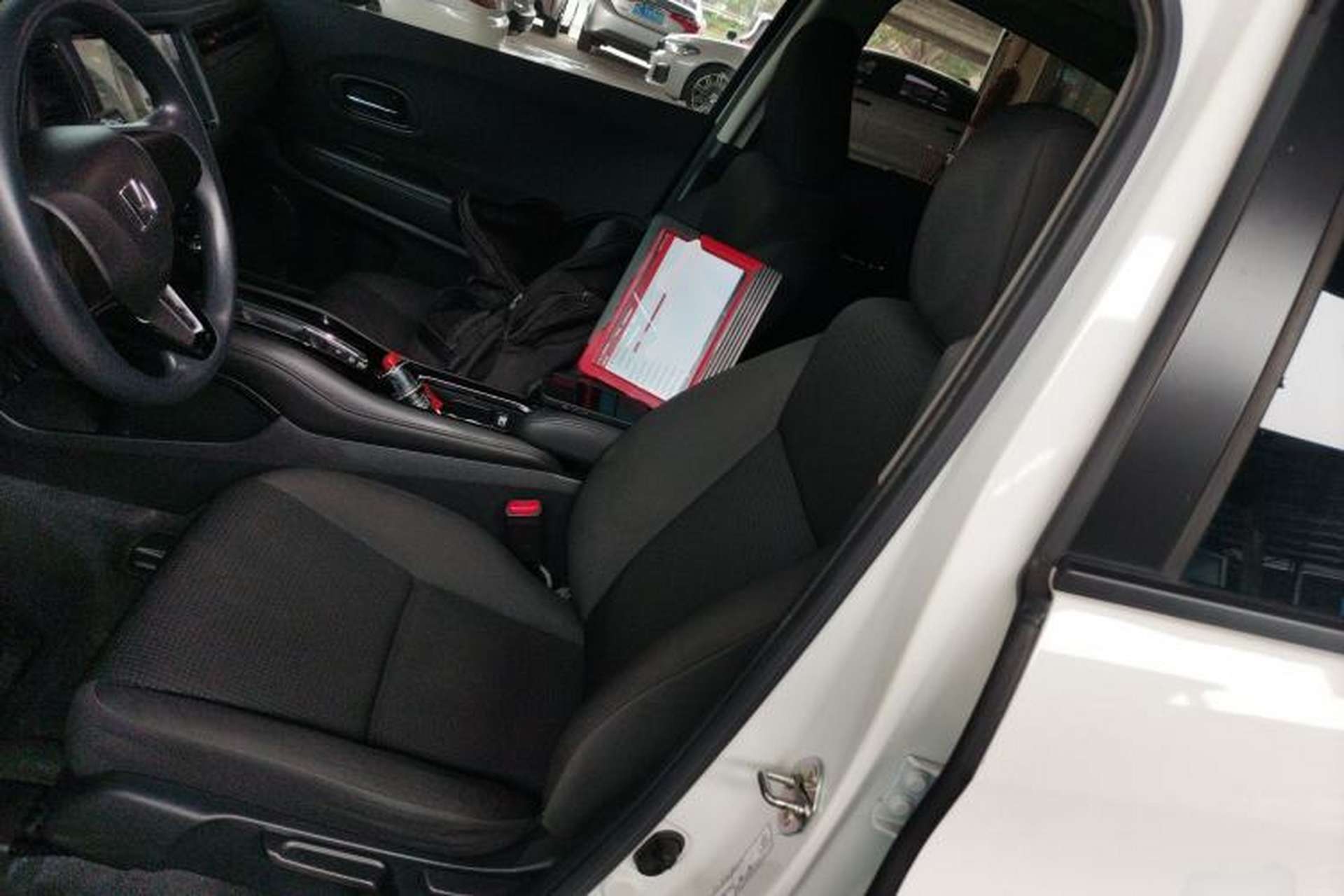 Used Honda Vezel 2020 1.5L CVT Elite Edition Left Front Seat