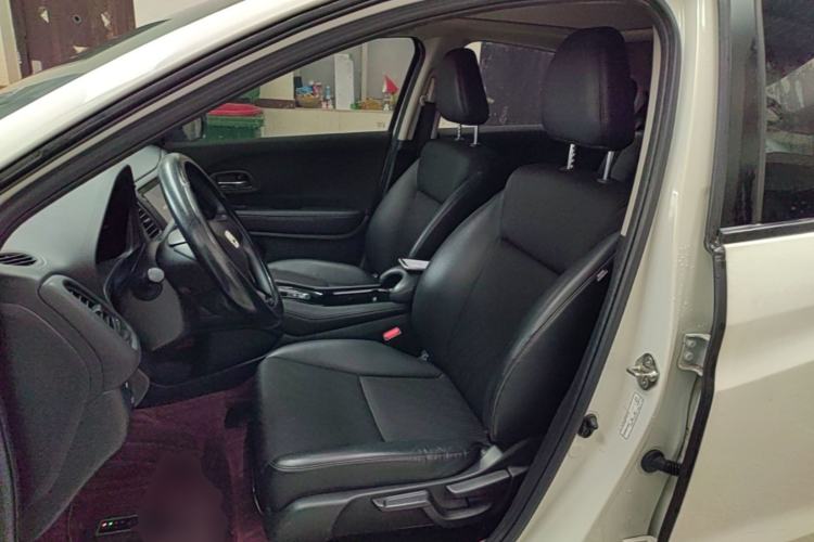 Used Honda Vezel 2020 1.5L CVT Pioneer Edition Left Front Seat