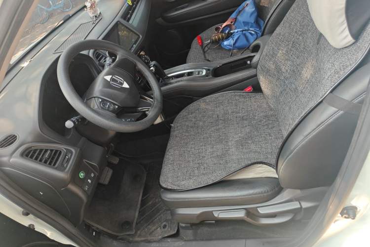 Used Honda Vezel 2020 1.5L CVT Luxury Edition Left Front Seat