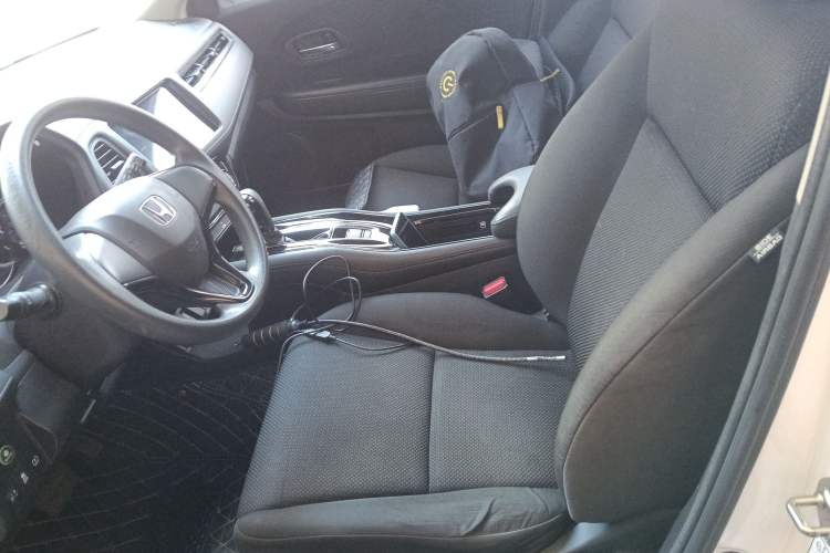 Used Honda Vezel 2020 1.5L CVT Elite Edition Left Front Seat