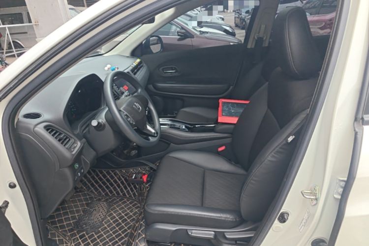 Used Honda Vezel 2020 1.5L CVT Pioneer Edition Left Front Seat