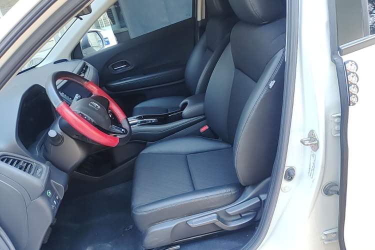 Used Honda Vezel 2020 1.5L CVT Pioneer Edition Left Front Seat