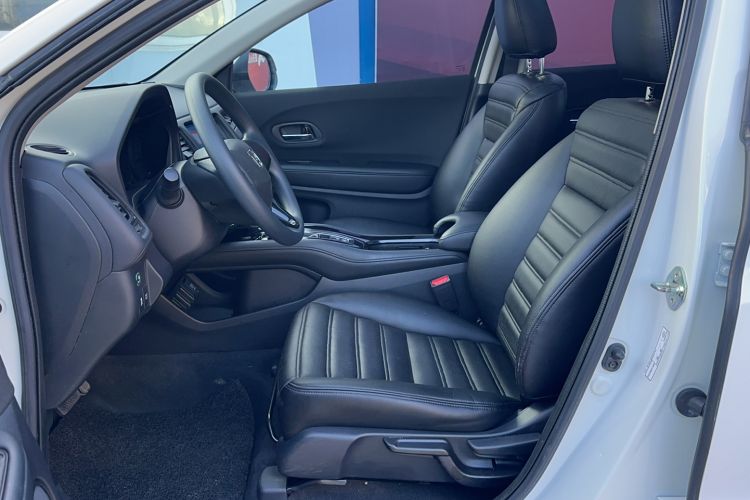 Used Honda Vezel 2020 1.5L CVT Elite Edition Left Front Seat