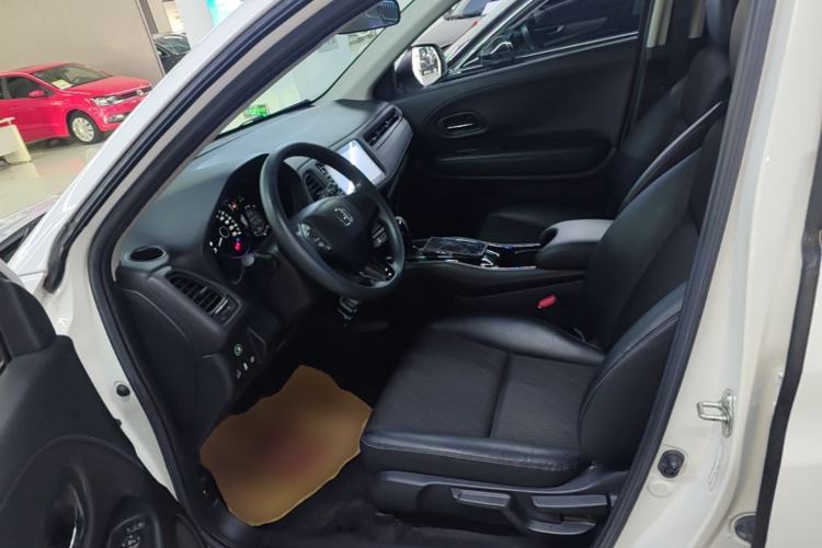 Used Honda Vezel 2020 1.5L CVT Luxury Edition Left Front Seat