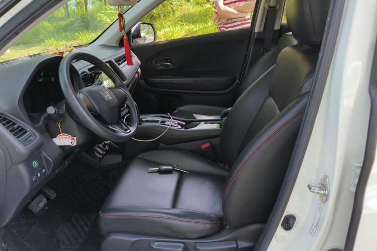 Used Honda Vezel 2020 1.5L CVT Elite Edition Left Front Seat