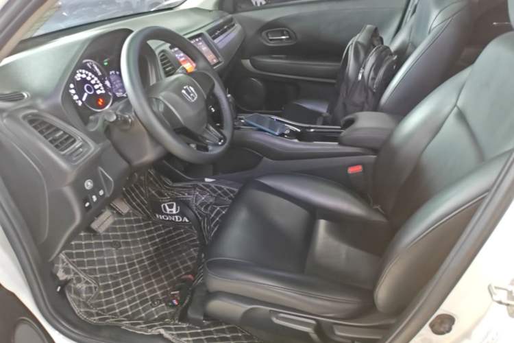 Used Honda Vezel 2020 1.5L CVT Elite Edition Left Front Seat