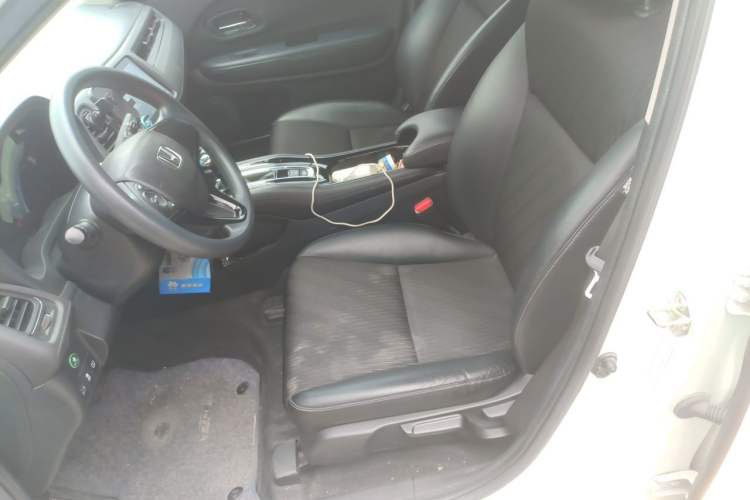 Used Honda Vezel 2020 1.5L CVT Luxury Edition Left Front Seat