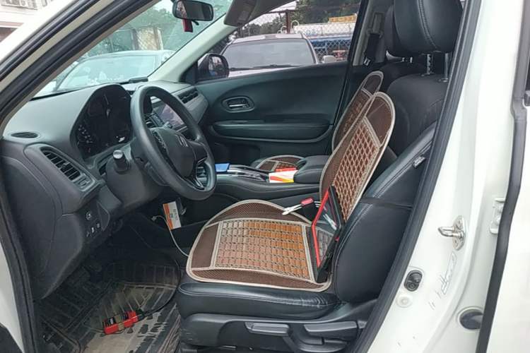 Used Honda Vezel 2020 1.5L CVT Pioneer Edition Left Front Seat