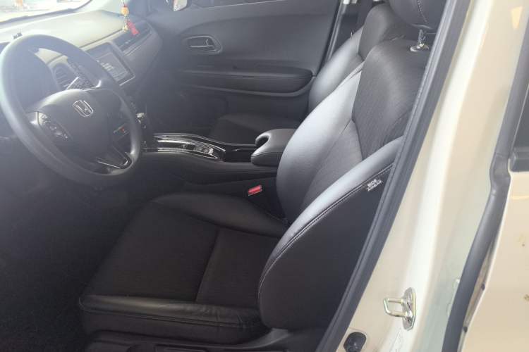 Used Honda Vezel 2020 1.5L CVT Pioneer Edition Left Front Seat